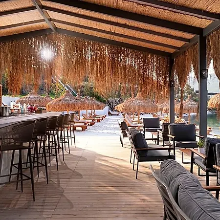 Lujo Art &joy Hotel 5*