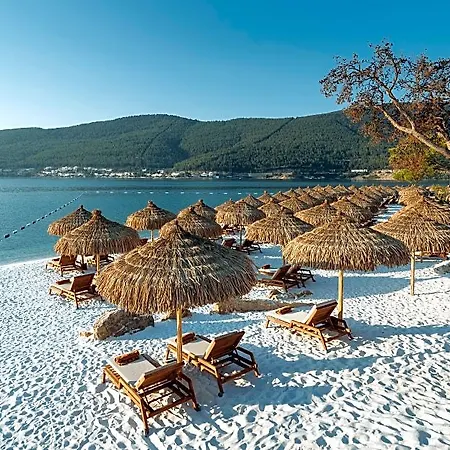 Hotel Lujo Art &joy 5*